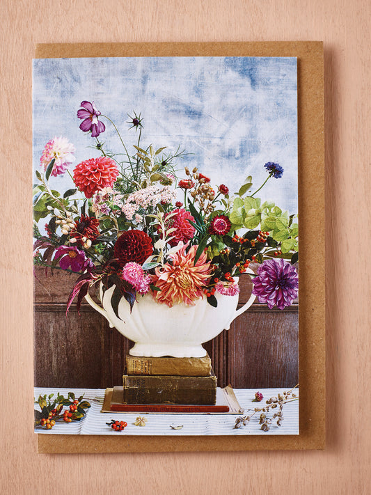 'Chiltern Sky Mantel Vase' Greetings Card